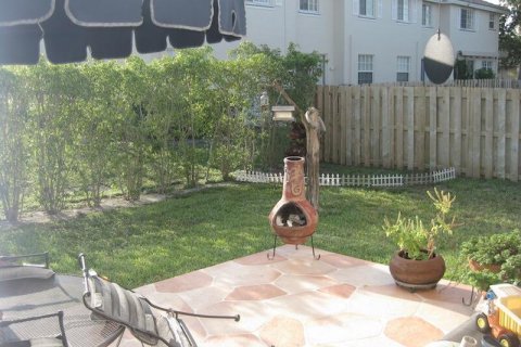Adosado en alquiler en Sunrise, Florida, 4 dormitorios, 171.68 m2 № 2192167 - foto 4