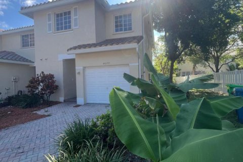 Adosado en Sunrise, Florida 4 dormitorios, 171.68 m2 № 2192167