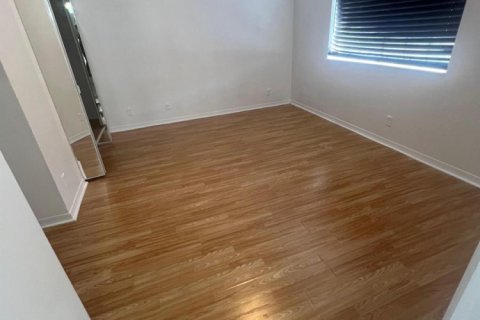 Adosado en alquiler en Sunrise, Florida, 4 dormitorios, 171.68 m2 № 2192167 - foto 15