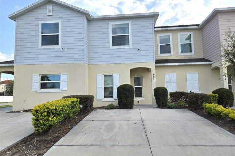 Adosado en Kissimmee, Florida 3 dormitorios, 163.69 m2 № 2116519