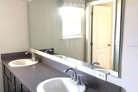 Adosado en alquiler en Kissimmee, Florida, 3 dormitorios, 163.69 m2 № 2116519 - foto 8