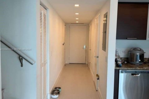 Copropriété à vendre à Miami, Floride: 2 chambres, 130.25 m2 № 2087092 - photo 11