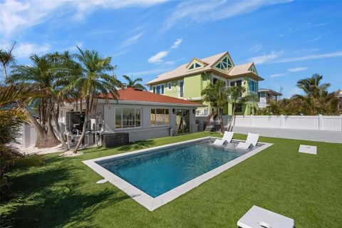 House in Bradenton Beach, Florida 3 bedrooms, 126.81 sq.m. № 2093191 - photo 28