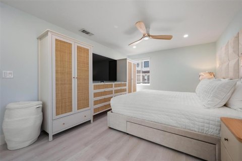 House in Bradenton Beach, Florida 3 bedrooms, 126.81 sq.m. № 2093191 - photo 16