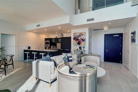 Copropriété à louer à Miami, Floride: 2 chambres, 134.99 m2 № 1937971 - photo 4