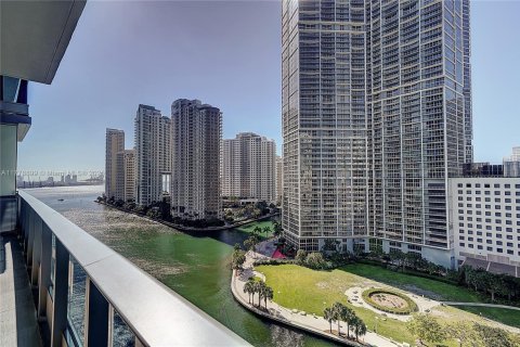 Condominio en alquiler en Miami, Florida, 2 dormitorios, 134.99 m2 № 1937971 - foto 6
