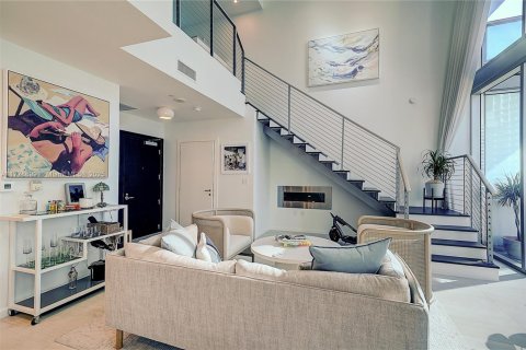 Condominio en alquiler en Miami, Florida, 2 dormitorios, 134.99 m2 № 1937971 - foto 5