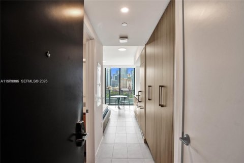 Студия в кондо в Майами, Флорида № 2051395