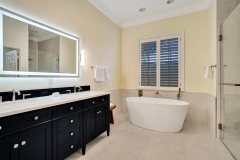 House in West Palm Beach, Florida 4 bedrooms, 264.31 sq.m. № 2242092 - photo 20
