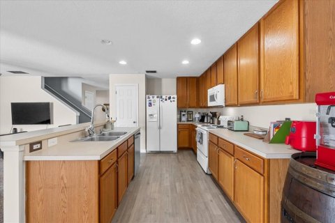 Touwnhouse à vendre à Orlando, Floride: 4 chambres, 162.02 m2 № 1840494 - photo 13