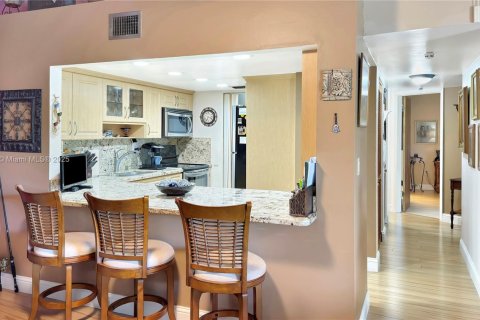 Купить кондоминиум в Корал-Гейблс, Флорида 2 спальни, 96.43м2, № 1954102 - фото 8