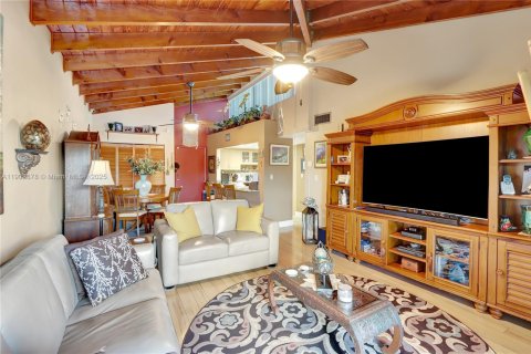 Купить кондоминиум в Корал-Гейблс, Флорида 2 спальни, 96.43м2, № 1954102 - фото 7