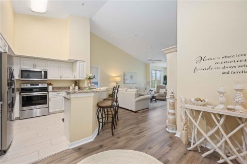Condo in Sarasota, Florida, 2 bedrooms  № 1041183 - photo 11