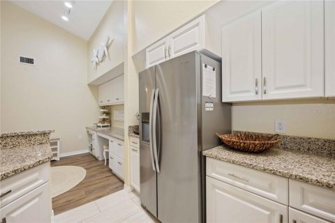 Condo in Sarasota, Florida, 2 bedrooms  № 1041183 - photo 16