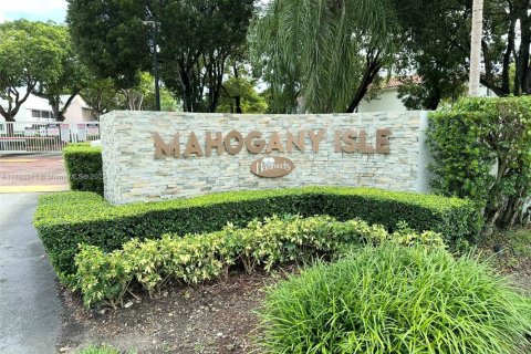 Condominio en alquiler en Miami, Florida, 2 dormitorios, 112.6 m2 № 1944037 - foto 25