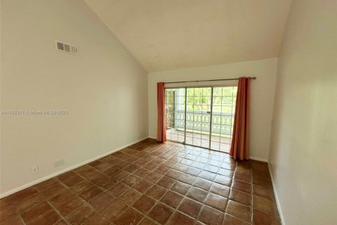 Condominio en alquiler en Miami, Florida, 2 dormitorios, 112.6 m2 № 1944037 - foto 6