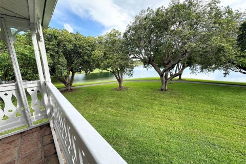 Condominio en alquiler en Miami, Florida, 2 dormitorios, 112.6 m2 № 1944037 - foto 19