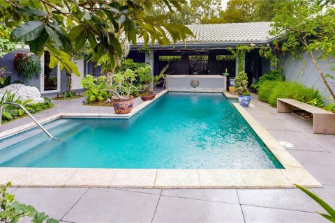 Casa en venta en Miami, Florida, 4 dormitorios, 291.16 m2 № 1943413 - foto 6
