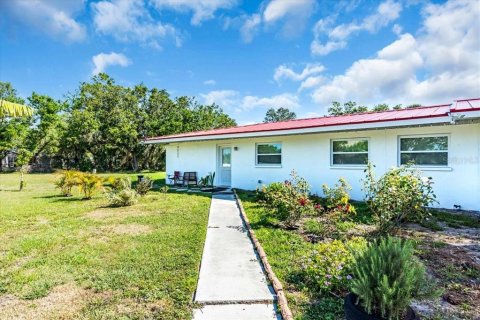 House in Englewood, Florida 15 bedrooms, 641.12 sq.m. № 1745333 - photo 3