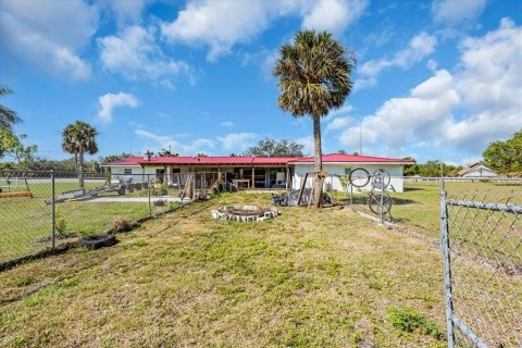 House in Englewood, Florida 15 bedrooms, 641.12 sq.m. № 1745333 - photo 10