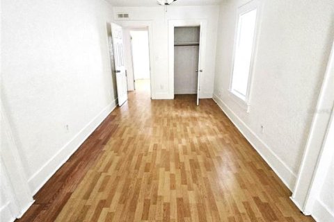 Casa en alquiler en Saint Petersburg, Florida, 4 dormitorios, 113.81 m2 № 1905160 - foto 19