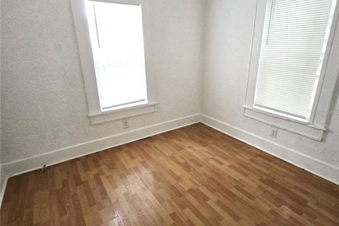 Casa en alquiler en Saint Petersburg, Florida, 4 dormitorios, 113.81 m2 № 1905160 - foto 21