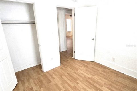 Casa en alquiler en Saint Petersburg, Florida, 4 dormitorios, 113.81 m2 № 1905160 - foto 20