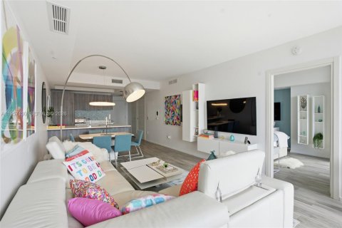 Condominio en alquiler en Miami, Florida, 2 dormitorios, 103.96 m2 № 2011204 - foto 6