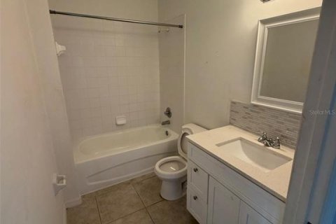 Condo in Orlando, Florida, 3 bedrooms  № 2394280 - photo 8