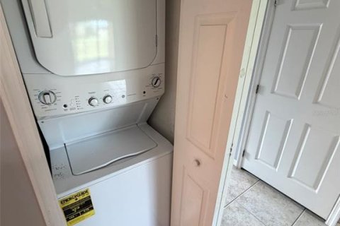 Condo in Orlando, Florida, 3 bedrooms  № 2394280 - photo 7