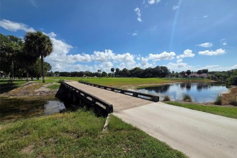 Casa en venta en Sunrise, Florida, 2 dormitorios, 78.87 m2 № 2186396 - foto 16