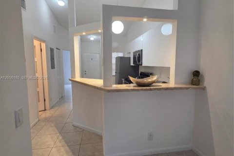 Casa en venta en Sunrise, Florida, 2 dormitorios, 78.87 m2 № 2186396 - foto 4