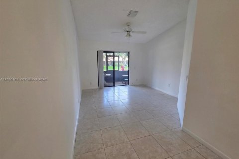 Casa en venta en Sunrise, Florida, 2 dormitorios, 78.87 m2 № 2186396 - foto 10