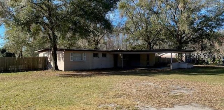Commercial property in Lutz, Florida 184.78 sq.m. № 2375578