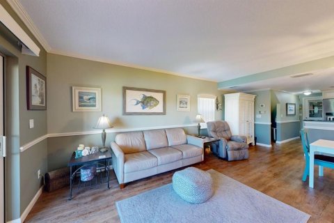 Adosado en venta en Flagler Beach, Florida, 2 dormitorios, 110 m2 № 2419610 - foto 2