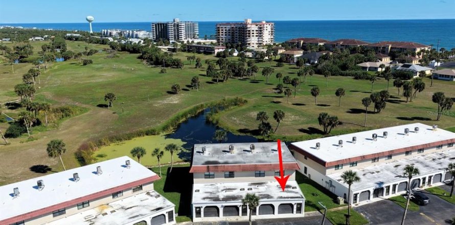 Adosado en Flagler Beach, Florida 2 dormitorios, 110 m2 № 2419610
