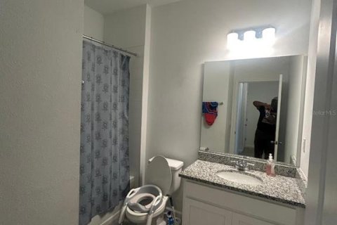 Villa ou maison à vendre à Haines City, Floride: 4 chambres, 201.04 m2 № 2287240 - photo 4
