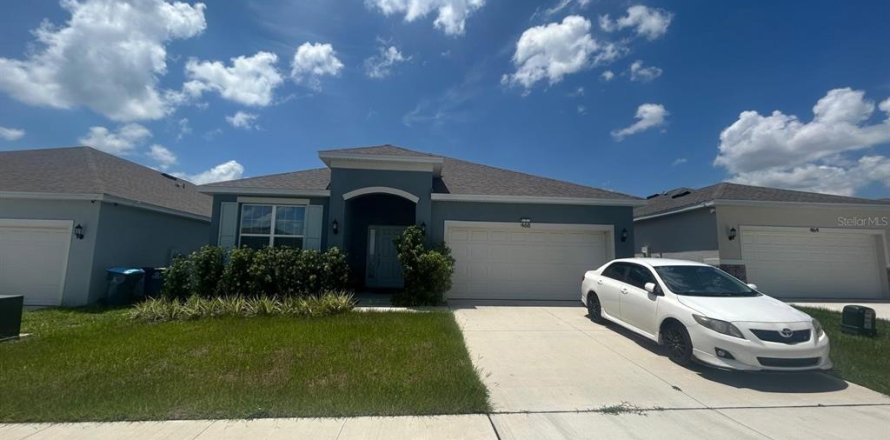 Villa ou maison à Haines City, Floride 4 chambres, 201.04 m2 № 2287240