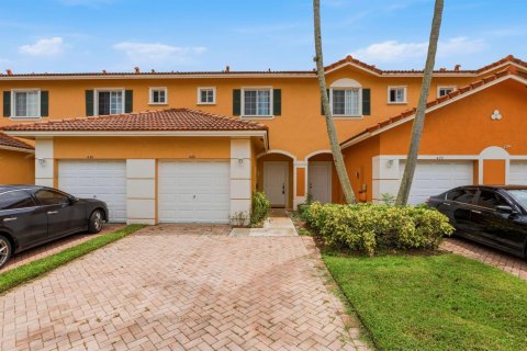Townhouse in Margate, Florida 3 bedrooms, 125.98 sq.m. № 2290839