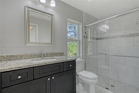 Купить виллу или дом в Порт-Шарлотт, Флорида 3 спальни, 134.99м2, № 1942209 - фото 8