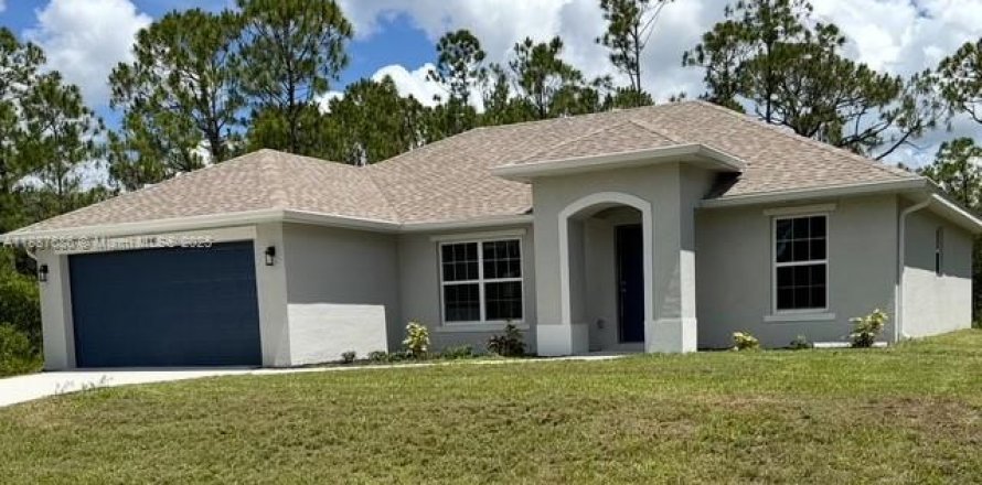 Дом в Порт-Шарлотт, Флорида 3 спальни, 134.99м2 № 1942209