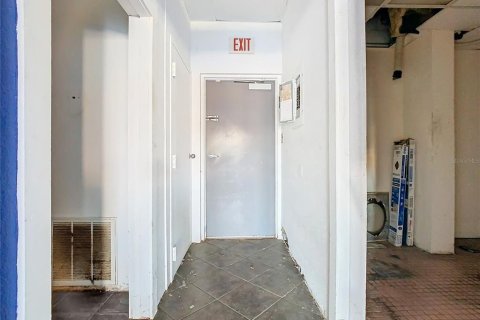 Immobilier commercial à louer à Kissimmee, Floride: 185.8 m2 № 1564864 - photo 26