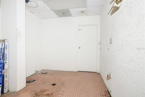 Immobilier commercial à louer à Kissimmee, Floride: 185.8 m2 № 1564864 - photo 30