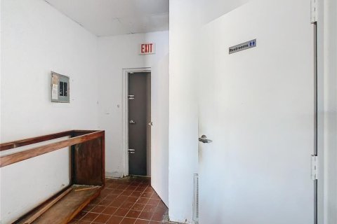 Immobilier commercial à louer à Kissimmee, Floride: 185.8 m2 № 1564864 - photo 25