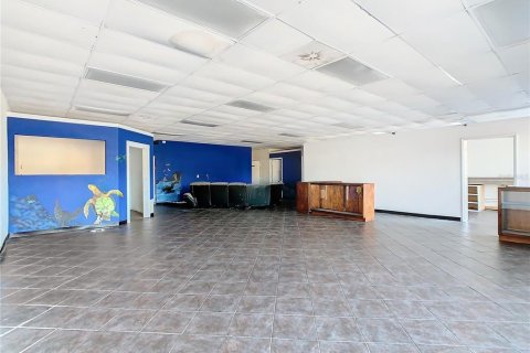 Immobilier commercial à louer à Kissimmee, Floride: 185.8 m2 № 1564864 - photo 13