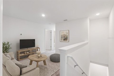 Townhouse in Eustis, Florida 3 bedrooms, 153.94 sq.m. № 2229722 - photo 8