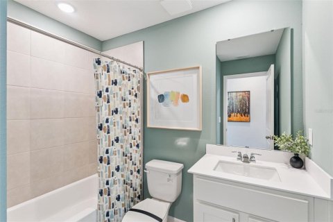 Townhouse in Eustis, Florida 3 bedrooms, 153.94 sq.m. № 2229722 - photo 13
