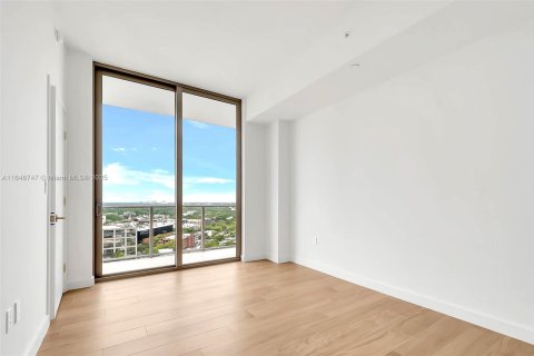 Condo in Miami, Florida, 2 bedrooms  № 1764965 - photo 9