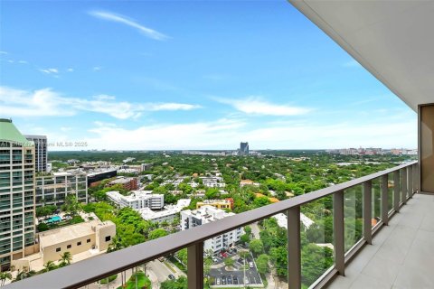Condo in Miami, Florida, 2 bedrooms  № 1764965 - photo 2