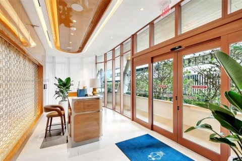 Condo in Miami, Florida, 2 bedrooms  № 1764965 - photo 18